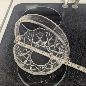 candy dish with twistable handle